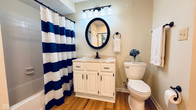 2829 Somerset Bay, Indianapolis, IN 46240