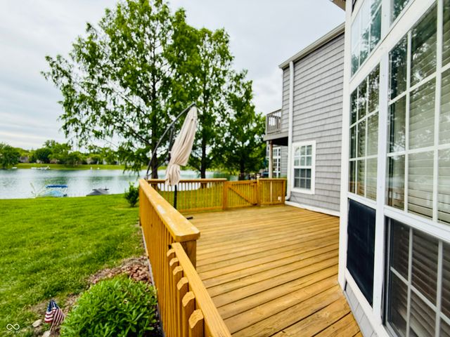 2829 Somerset Bay, Indianapolis, IN 46240