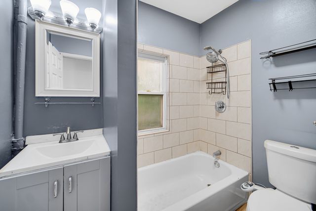 133 S 7th Avenue, Maywood, IL 60153