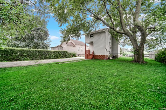 133 S 7th Avenue, Maywood, IL 60153