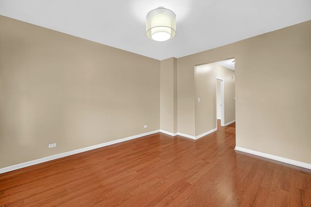 133 S 7th Avenue, Maywood, IL 60153