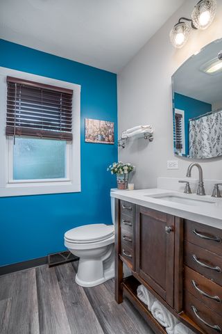 1923 Glenn Street, Bettendorf, IA 52722