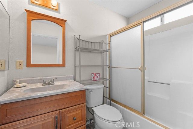 26707 Swallowhill Drive, Wrightwood, CA 92397