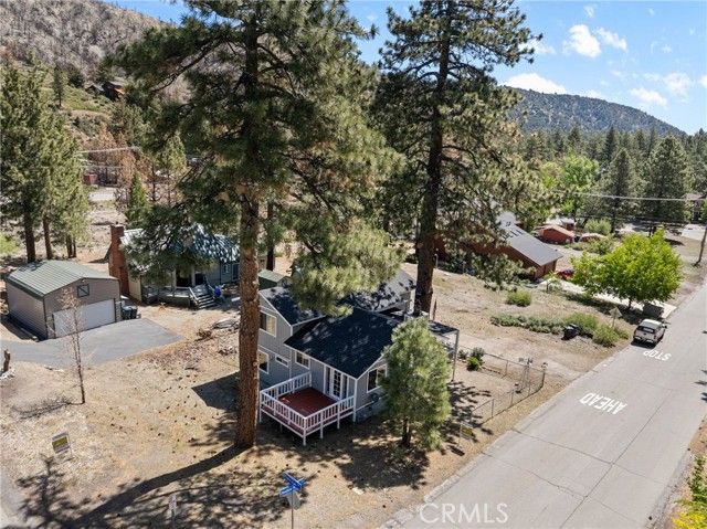 26707 Swallowhill Drive, Wrightwood, CA 92397