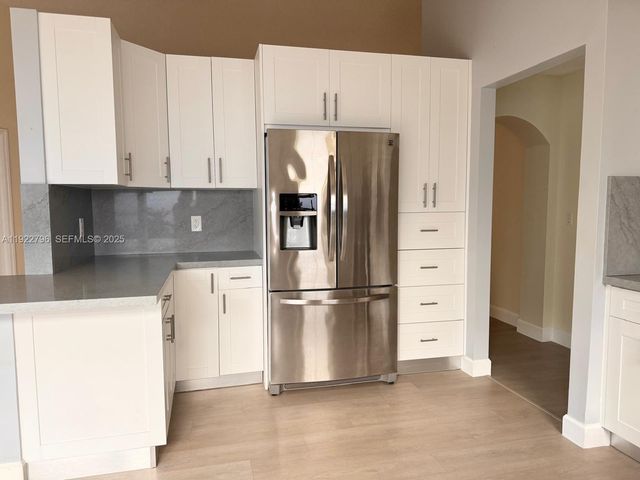 15430 SW 143rd Ter, Miami, FL 33196