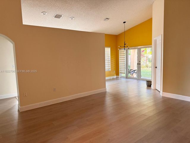 15430 SW 143rd Ter, Miami, FL 33196