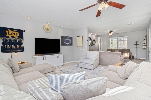 21654 W Ireland Road, South Bend, IN 46614