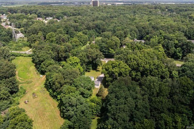 21654 W Ireland Road, South Bend, IN 46614