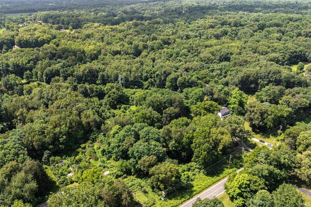 21654 W Ireland Road, South Bend, IN 46614