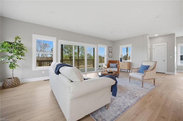 58 N Lawson RD, Poquoson, VA 23662