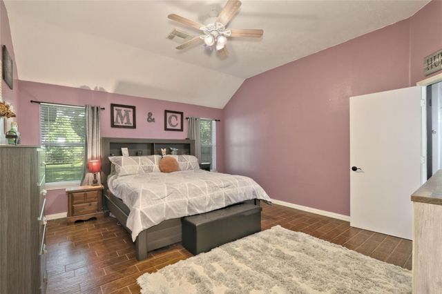 7110 Hayden Drive, Magnolia, TX 77354