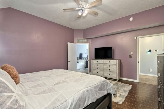 7110 Hayden Drive, Magnolia, TX 77354