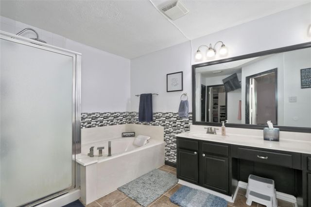 7110 Hayden Drive, Magnolia, TX 77354