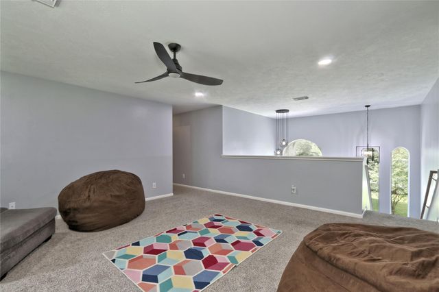 7110 Hayden Drive, Magnolia, TX 77354