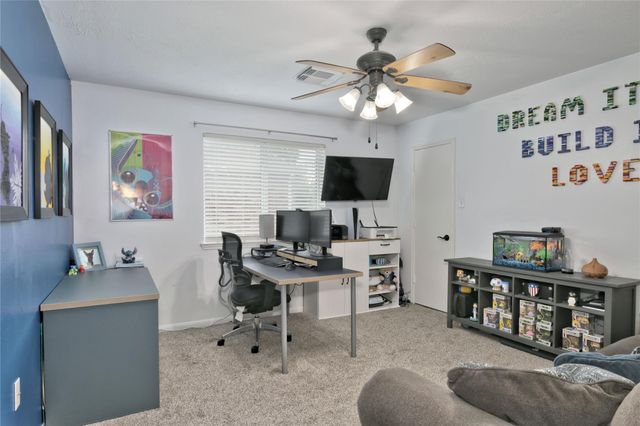 7110 Hayden Drive, Magnolia, TX 77354