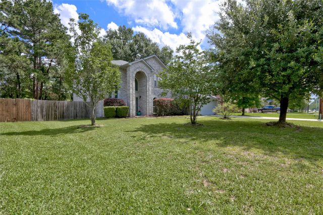 7110 Hayden Drive, Magnolia, TX 77354