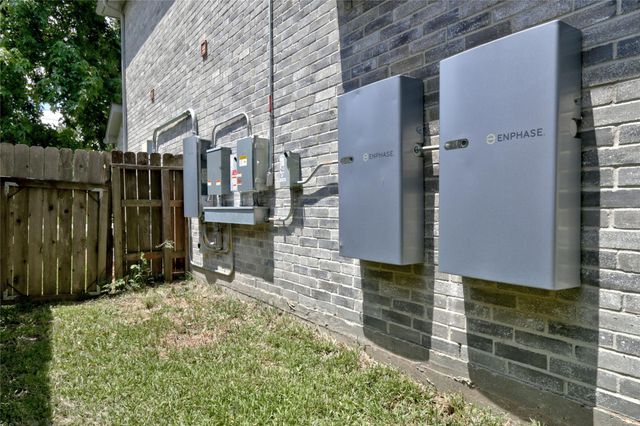7110 Hayden Drive, Magnolia, TX 77354