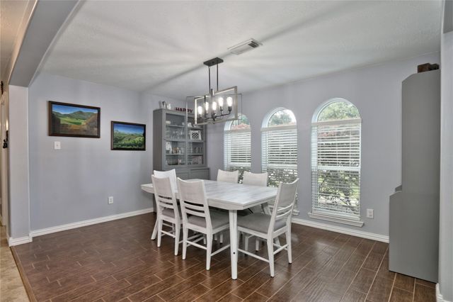 7110 Hayden Drive, Magnolia, TX 77354