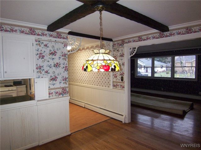 8 Lawrence Avenue, Pembroke, NY 14036