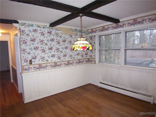 8 Lawrence Avenue, Pembroke, NY 14036