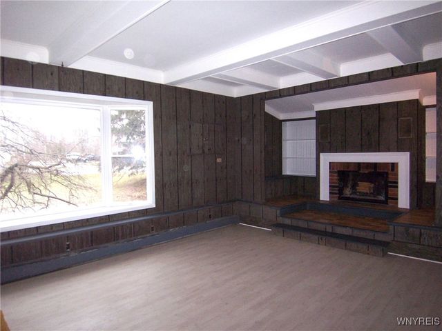 8 Lawrence Avenue, Pembroke, NY 14036