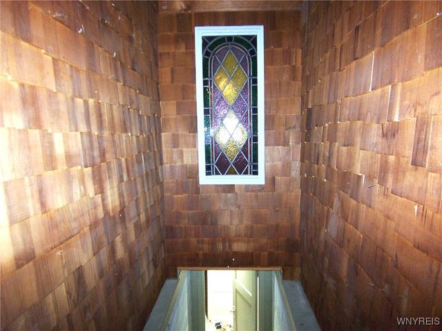 8 Lawrence Avenue, Pembroke, NY 14036