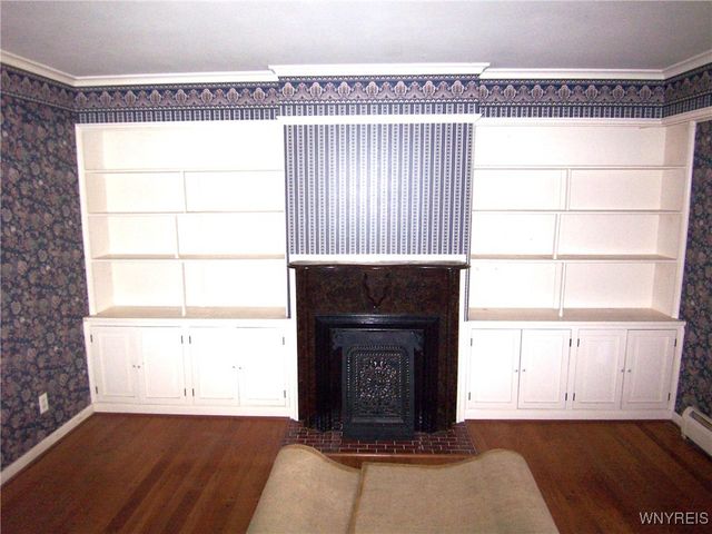 8 Lawrence Avenue, Pembroke, NY 14036