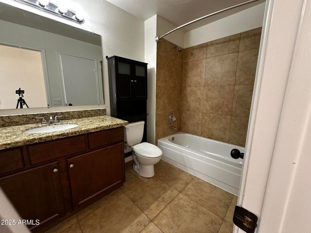 523 N OMAHA Circle, Mesa, AZ 85205