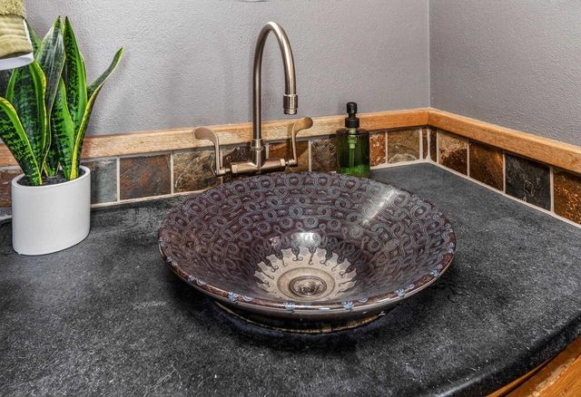 1137 Elizabeth Street, Madison, WI 53703