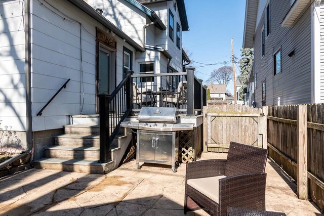 1137 Elizabeth Street, Madison, WI 53703