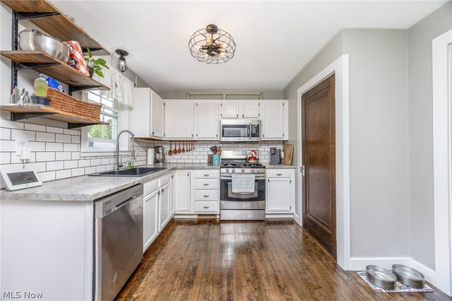 1324 Colegate Drive, Marietta, OH 45750