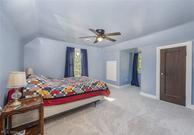 1324 Colegate Drive, Marietta, OH 45750
