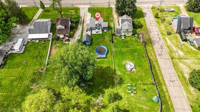 1324 Colegate Drive, Marietta, OH 45750