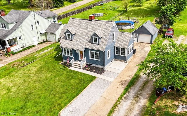 1324 Colegate Drive, Marietta, OH 45750