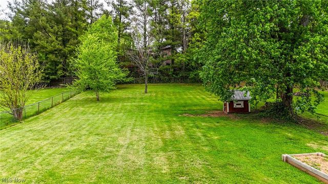 1324 Colegate Drive, Marietta, OH 45750