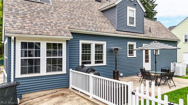 1324 Colegate Drive, Marietta, OH 45750