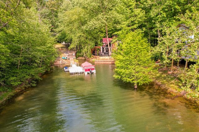 28 Rowland Pointe, Morganton, GA 30560