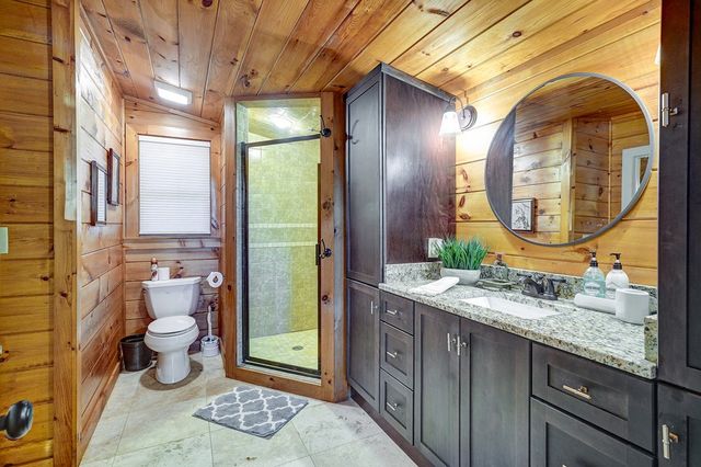 28 Rowland Pointe, Morganton, GA 30560