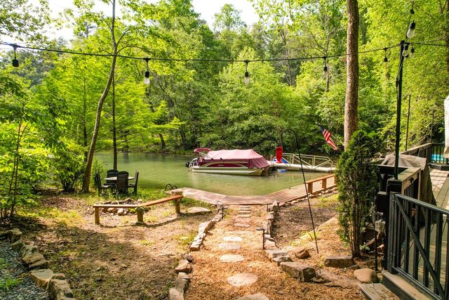 28 Rowland Pointe, Morganton, GA 30560