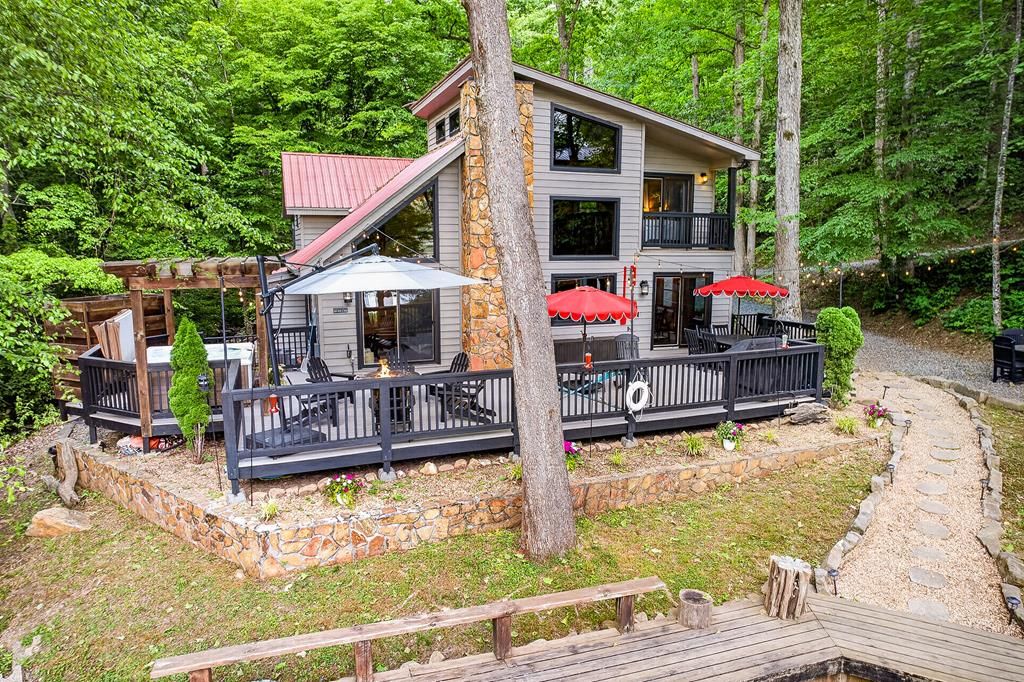 28 Rowland Pointe, Morganton, GA 30560