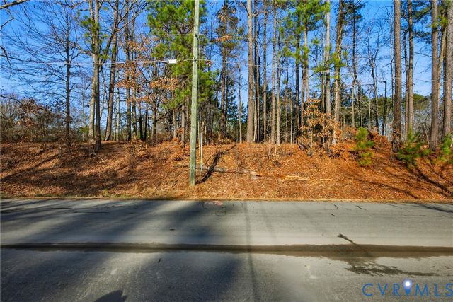 1675 Meadow Rd, Sandston, VA 23150