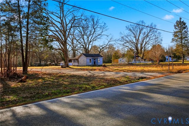 1675 Meadow Rd, Sandston, VA 23150