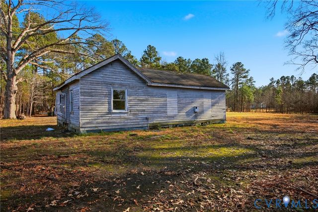 1675 Meadow Rd, Sandston, VA 23150