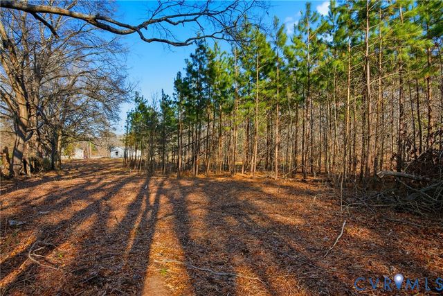 1675 Meadow Rd, Sandston, VA 23150