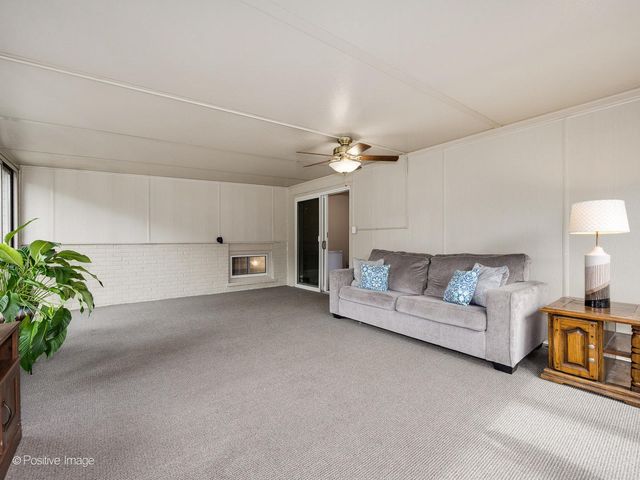 18902 Jonathan Lane, Homewood, IL 60430