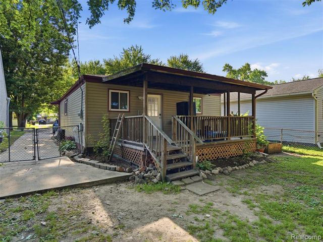 15714 Mcguire Street, Taylor, MI 48180