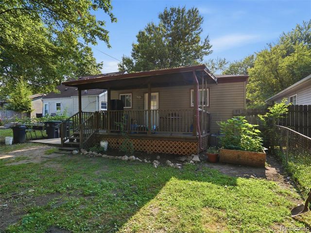 15714 Mcguire Street, Taylor, MI 48180