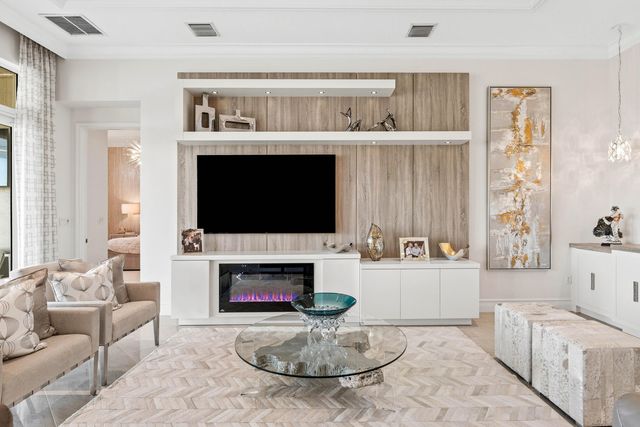 8241 Pyramid Peak Lane, Boynton Beach, FL 33473