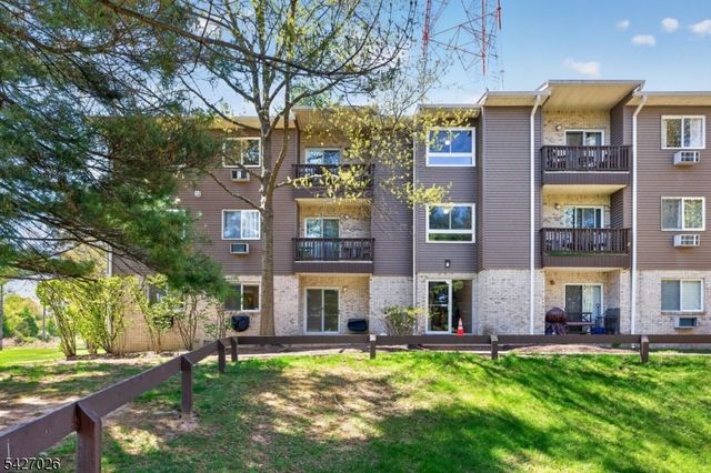 102 Federal Hill Rd 102, Pompton Lakes Boro, NJ 07442