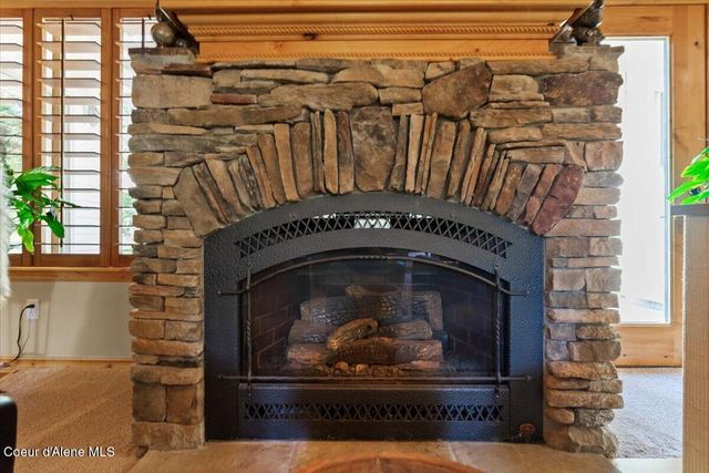 3859 S BRENTWOOD LN, Coeur D'alene, ID 83814